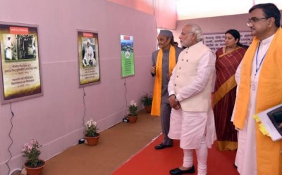 Student in us has to be alive always: Modi tells BHU students