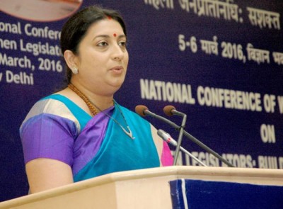 I am fine: Smriti Irani says after her car meets with an accident 