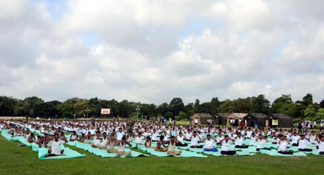 Kolkata observes International Day of Yoga