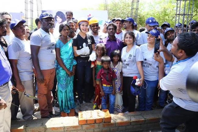 Jacqueline Fernandez goes out of her way to make a difference