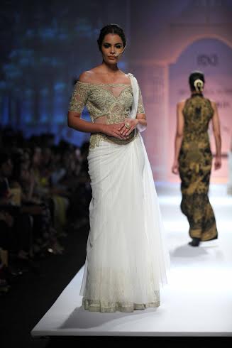 Amazon India Fashion Week: Malaika Arora Khan walks the ramp for Mandira Wirk