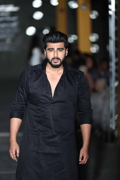 Sonakshi, Arjun, Varun scorch ramp at Lakme Fashion Week