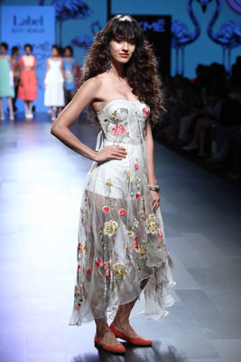 LFW: Disha Patani walks down ramp for Ritu Kumar