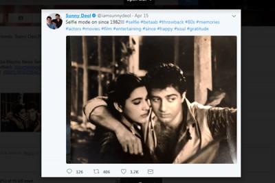 Sunny Deolâ€™s brave attempt at taking selfies!