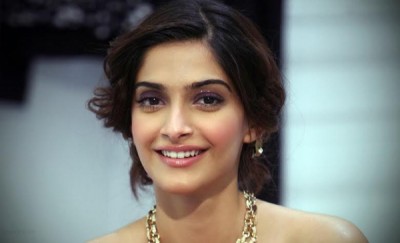 Sonam Kapoor's Twitter page followed by 11 million fans