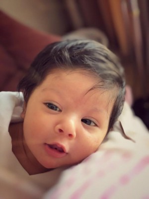Kunal Kemmu shares image of daughter 