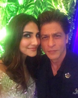 Vaani Kapoor shares image with SRK