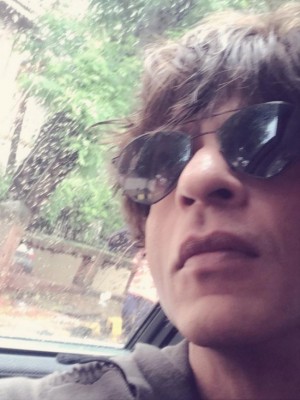 Shah Rukh Khan thanks fans for 28 million followers on Twitter