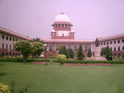 Supreme Court gives BJP go ahead in Goa, asks Parrikar to seek trust vote on Thursday
