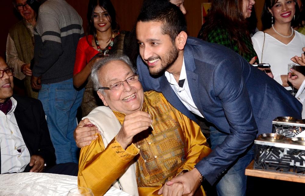 Soumitra Chatterjee receives Legion of Honours