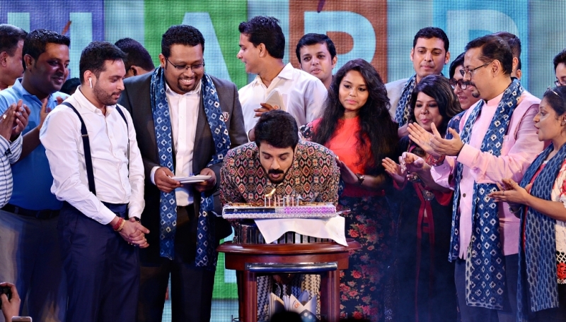 Retro Metro fashion show celebrates Prosenjit Chatterjee's birthday