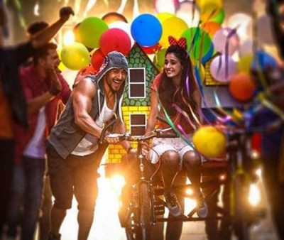 Tiger Shroff-Disha Patani recreate college romance in O Saathi song of Baaghi 2