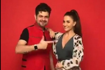 Elli Avram spends busy day shooting with Dabboo Ratnani