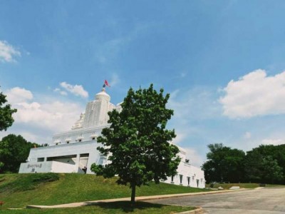 Anushka Sharma shoots at 'tranquil temple' for Zero