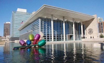 Man detonates bomb outside US embassy in Beijing; None but the suspect injured