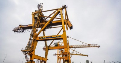 Assault on key Yemeni port would endanger 300,000 children and â€˜choke offâ€™ aid for millions more: UNICEF chief