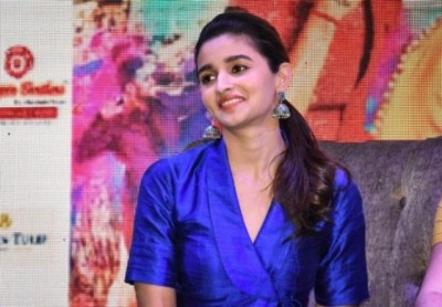 Alia Bhatt thanks her fans, friends for wishing on birthday 
