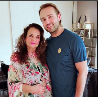 Veteran actress Mumtaz is alive, confirms her daughter Tanya Madhvani