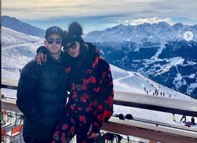 Priyanka Chopra, Nick enjoying mountain vacation