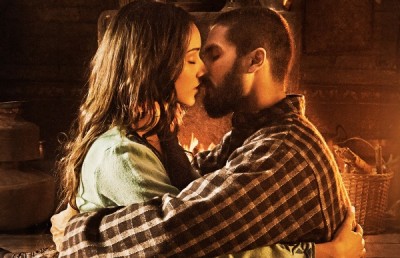 Shahid Kapoor,Shraddha Kapoor to feature together in Batti Gul Meter Chalu