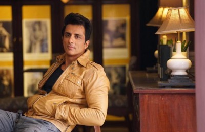 Sonu Sood joins the 'Simmba' gang!