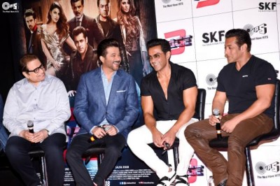 Anil Kapoor on working with Bobby Deol for the first time in Race 3!