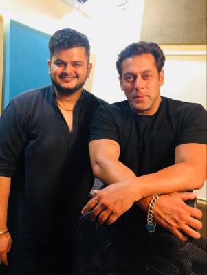 Salman Khan writes and sing for Race 3