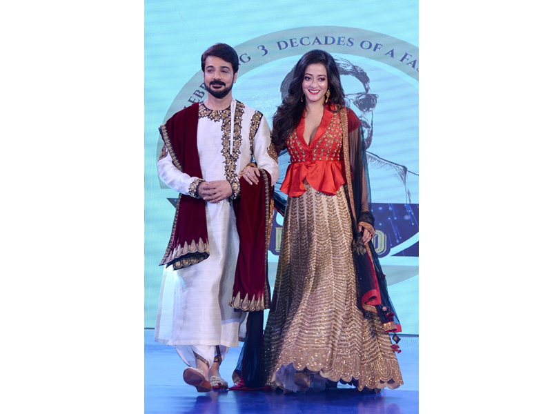 Retro Metro fashion show celebrates Prosenjit Chatterjee's birthday