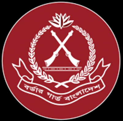 Bangladesh hands over Myanmar Army personnel to his nation