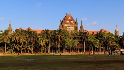 Bombay High Court seeks reply from Maharashtra govt on plea challenging shifting of over 1200 high risk contacts of COVID-19 patients