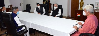J-K High Court Bar Association Jammu meets Lt Governor to submit memorandum