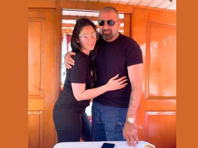 Sanjay Dutt's wife Maanayata asks fans not to fall prey to 'speculations and unwarranted rumours' on Sadak 2 actor's health