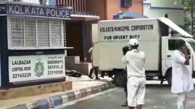 Kolkata: Amid Covid-19, viral video of unclaimed bodies for cremation triggers protest, Governor slams authorities