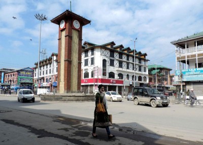 Srinagar: Construction of new drainage system underway