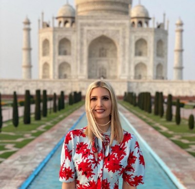 Indian girl who cycled 1200kms with her injured father as pillion earns praise from Ivanka Trump