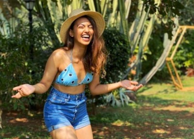 Radhika Apte enjoys 'summertime' in style
