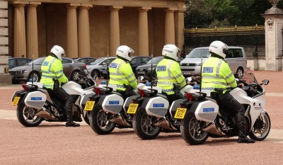 UK: Protestors clash with London Police