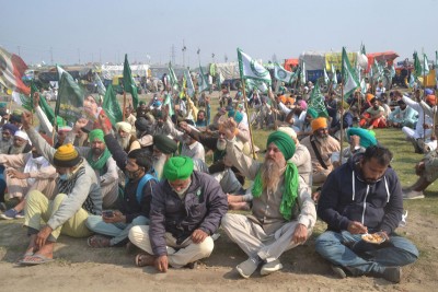 Farm laws to be put on hold for 1.5 yrs, Centre tells farmers : Report