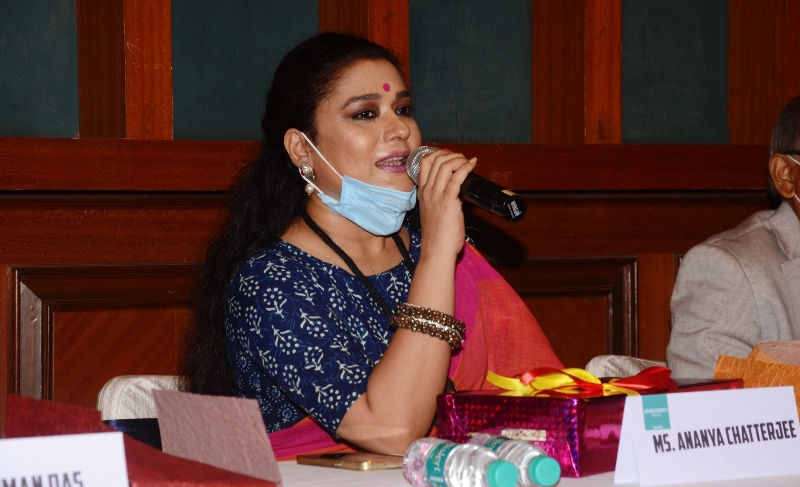 Actress Ananya Chatterjee launches eminent scientist Dr. Motilal Maiti's book BishwoBrahmando O Bijnan