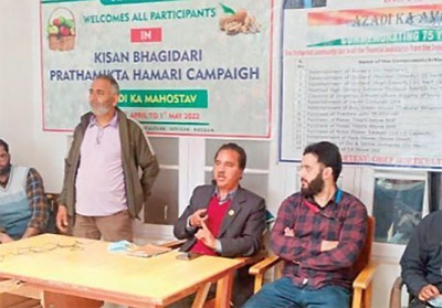 Gram Swaraj: Horticulture Dept. starts KCC saturation drive at Kulgam, Kashmir