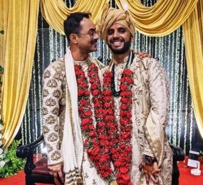 Kolkata gay couple ties knot in traditional ceremony. Check out the viral images