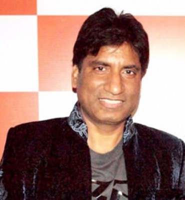 Raju Srivastava suffers heart attack, admitted to AIIMS