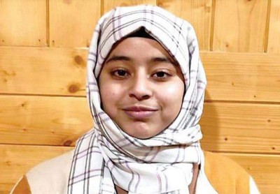 JK: Srinagar girl pens down book