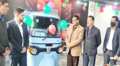 Piaggio Vehicles inaugurates EV showroom in Jammu