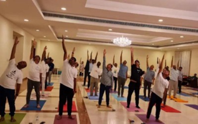 Indian Embassy in Oman observe International Yoga Day,  local Omani community members participate