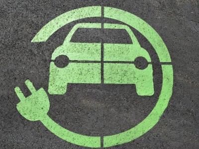 13,92,265  EVs  running on the roads of India