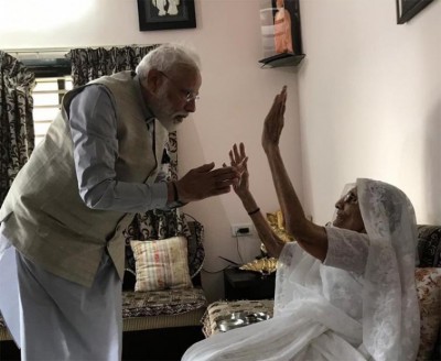 Prime Minister Narendra Modi's mother Heeraben Modi dies