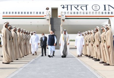 PM Narendra Modi arrives in Abu Dhabi, UAE President Sheikh Mohamed bin Zayed Al Nahyan welcomes him