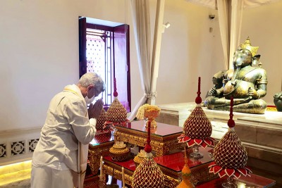 Jaishankar offers prayers at Hindu temple in Bangkok, underscores the shared Indo-Thai religious and cultural traditions