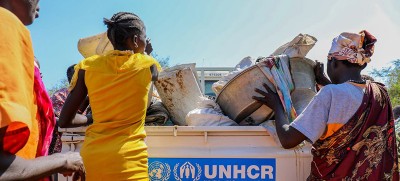 South Sudan: ‘Raw violence’ displaces thousands during ‘ruthless conflict’, UNHCR says